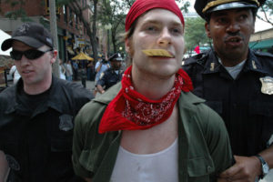 Cuatro detenidos en Boston al reprimir la policía una manifestación contra la convención del Partido Demócrata