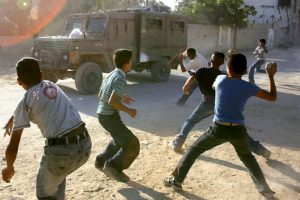 Intifada, cuatro años de guerra de las piedras