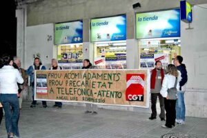 Acción en Movistar de CGT en Tarragona por la readmisión de Angel Luis