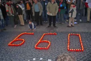 Imágenes de la concentración realizada en Barcelona por los trabajadores despedidos de SEAT