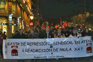 Unas 200 personas han participado en la Marcha por la Diginidad de las Telecomunicaciones convocada por CGT en Madrid