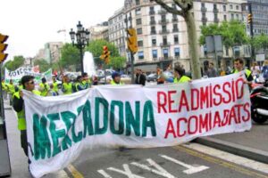 En su trigésimo primer día de huelga empleados de Mercadona se manifestaron hoy en Barcelona