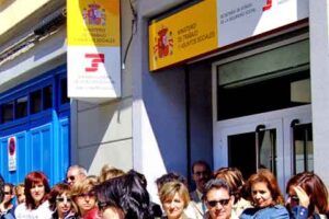 Según informa CGT, masivo seguimiento de las concentraciones de Administraciones Públicas en Burgos