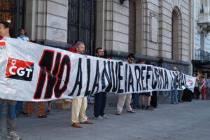 080606. Fotogalería concentración de CGT contra la Reforma Laboral en Zaragoza