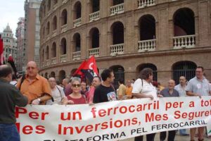 Valencia. Fotos Concentració 17 juliol per uns ferrocarrils segurs