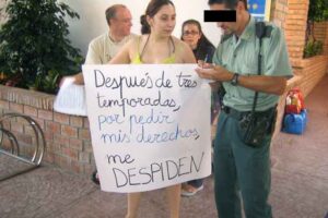 CGT protesta contra los despidos en el hotel Playa Cálida de Almuñécar