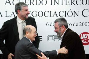 Méndez y Fidalgo escenificaron la connivencia y complicidad entre patronal y «sindicatos» mayoritarios