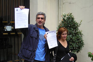 CGT hace entrega de dos escritos en la Embajada de Francia contra la ilegalización de la Federación de CNT PTT de correos en el país vecino