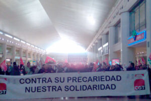 Imágenes de la concentración del jueves 17 de enero en Iberia Málaga contra la precariedad