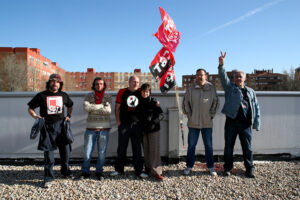 Madrid : tercer día de encierro de delegados de CGT en el polideportivo de La Almudena