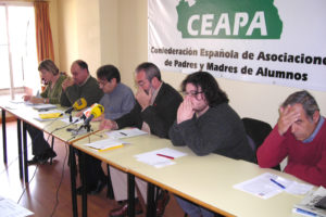 Varias organizaciones presentan en Madrid una declaración contra la religión en la escuela