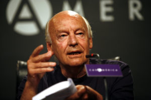 Eduardo Galeano : “Importa más alimentar autos que personas”