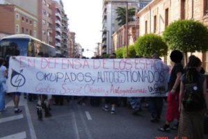 Crónica de la manifestación por el CSOA El Nido