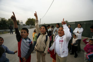 Galería : Madrid. Primer día de colegio de los niños rumanos de El Gallinero