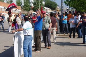 Trabajadorxs de ICMASA se concentran a las puertas de Ruffini y bloquean la salida de camiones