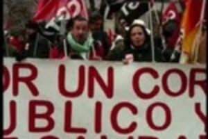 Los delegados de prevención de Correos-Barcelona vuelven a paralizar la descarga de caminones