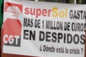 Málaga : Concentración contra los despidos y por el convenio en supermercados superSol