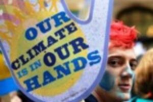 Cumbre Clima : Decenas de personas arrestadas en movilización de “Reclaim Power” en COP 15