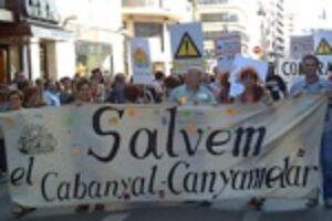 València : 30.000 personas en defensa del barrio de El Cabanyal