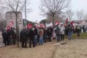 Protesta de los trabajadores de Acciona (Renault Valladolid)