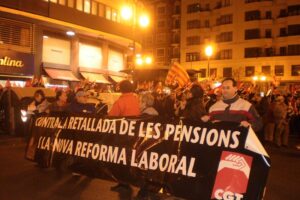 Valencia : Manifestación contra la reforma laboral y el recorte de las pensiones (12 marzo)
