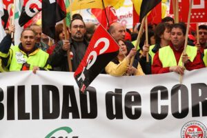 Madrid : 8.500 trabajadorxs en la Manifestación de Correos (14 abril)