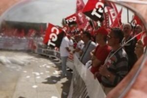 28 mayo, Renfe : Huelga de 24 horas contra los recortes laborales