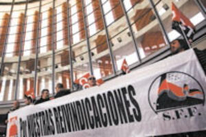 Huelga Renfe : el 75% de los trabajadores secunda la jornada de huelga