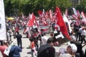 8J en Zaragoza : Sobre los incidentes con UGT en la Manifestación