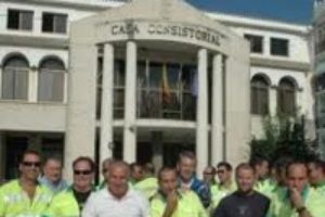 CGT se concentra ante el Ayuntamiento de Rincón de la Victoria
