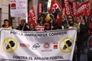 Toledo : Los trabajadores de Correos protestan en el Casco contra el ‘apagón postal’