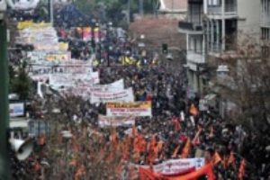 15 de diciembre : Huelga general. Toda Grecia en las calles