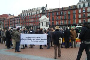 Acto de protesta por la libertad de expresión en Valladolid