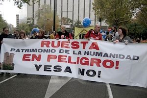 La Asociación Río Aragón exige la paralización del derroche de fondos públicos que está suponiendo del recrecimiento de Yesa