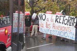 [Video y fotos] 2000 personas se manifestan en València contra el recorte de las pensiones