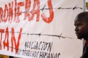 Tres jóvenes muertos en las chabolas del CETI de Melilla