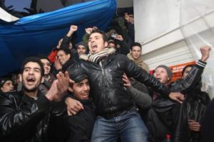 GRECIA: Se cumple parte importante de las demandas de los 300. La asamblea de los emigrantes ha decidido el fin de la huelga de hambre