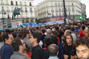 Miles de personas vuelven a concentrarse en la Puerta del Sol (18 mayo)