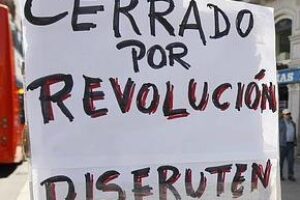 Málaga: Mesa Redonda «Así vemos y vivimos el 15 M»