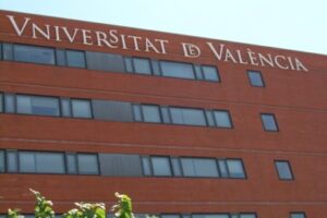 CGT contra la subida salarial del 11% de los altos cargos de la Universitat de València