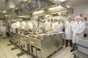 CGT y Solidari con los paros en defensa de unas cocinas hospitalarias públicas