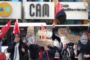 Alicante: Cadena humana frente al Banco de España