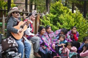 “Planeta tierra: movimientos antisistémicos”. Saludan Pablo González y Luis Villoro a los zapatistas