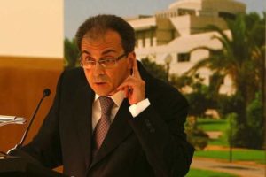 Denuncia por presunta prevaricación contra el rector de la Universidad de Alicante