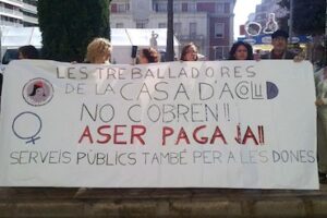 Concentraciones y huelga en el Centro de atención a la Mujer de Castellón