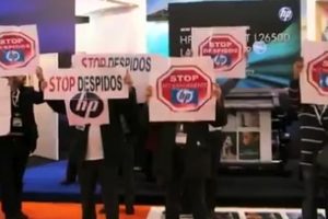 Vídeo: Protesta ante Stand HP en Fespa contra Despidos