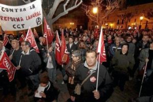 Manifestación contra la Reforma Laboral en Ciutadella el 29 F