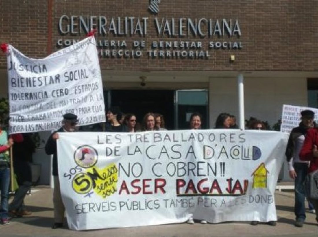 País Valenciá: Concentraciones contra el impago de salarios del Centro de Mujeres de Castellón