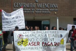 País Valenciá: Concentraciones contra el impago de salarios del Centro de Mujeres de Castellón