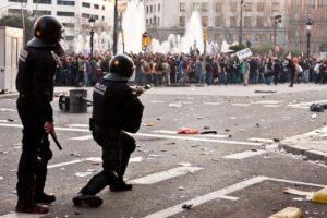 Felip Puig mantiene la intención de detener más huelguistas del 29-M
